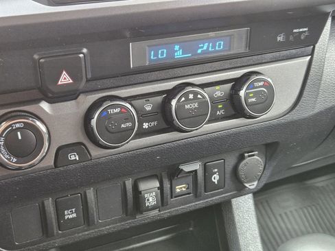 Used 2023 Toyota Tacoma TRD Off-Road w/ Black Out Package (TMS) AWD/4WD image 13