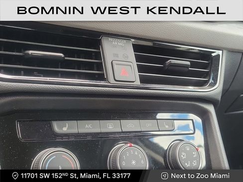 Used 2024 Volkswagen Taos S image 17