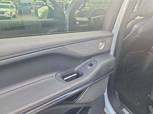 New 2026 Lincoln Navigator L Reserve w/ Jet Appearance Package image 17