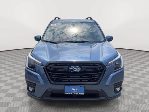 Used 2024 Subaru Forester Limited AWD/4WD image 9