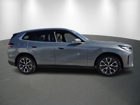 Certified 2025 BMW X3 xDrive30i w/ Premium Package image 8