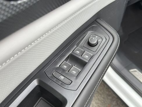 New 2026 Volkswagen Atlas Cross Sport SEL image 25