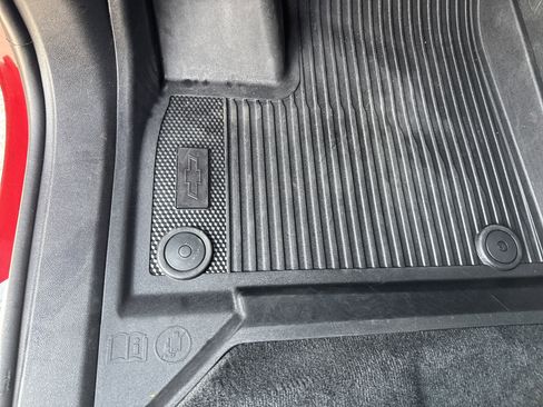 Used 2024 Chevrolet Traverse RS image 17