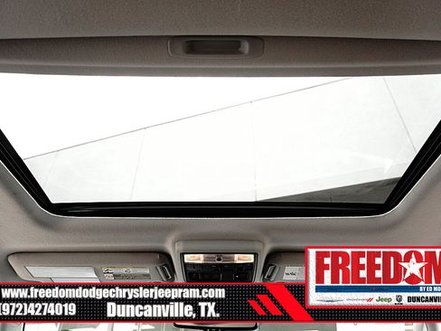 Used 2022 Toyota 4Runner SR5 Premium w/ Moonroof Package AWD/4WD image 37