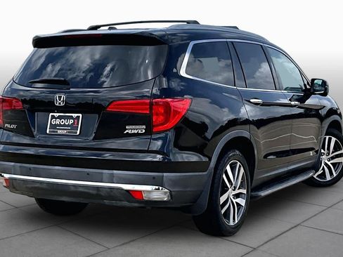Used 2018 Honda Pilot Touring image 13