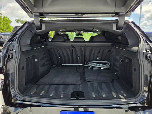 Used 2023 BMW XM AWD/4WD image 24