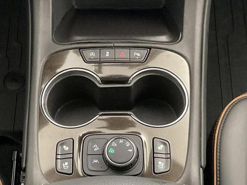 Used 2023 GMC Acadia AT4 w/ Preferred Package AWD/4WD image 24