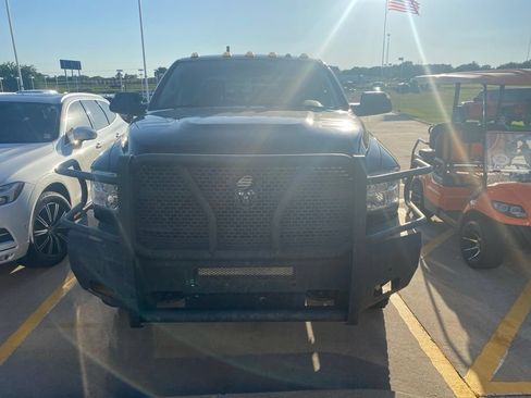 Used 2018 RAM 2500 Tradesman w/ Popular Equipment Group AWD/4WD image 3