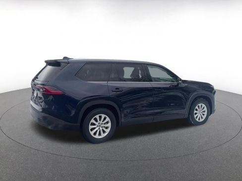 Used 2025 Toyota Grand Highlander LE image 14