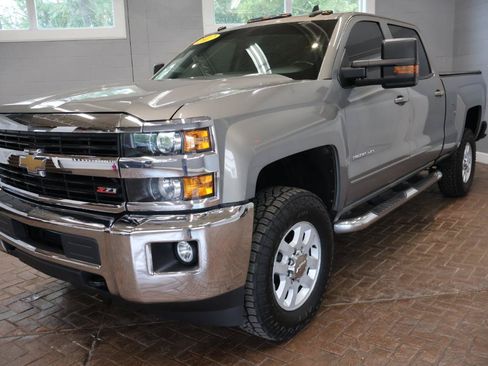 Used 2017 Chevrolet Silverado 2500 LT w/ All Star Edition AWD/4WD image 3