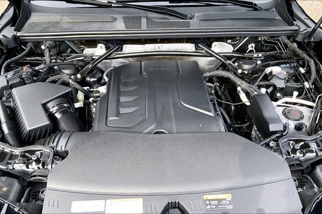 Used 2025 Audi Q5 Premium Plus AWD/4WD image 10