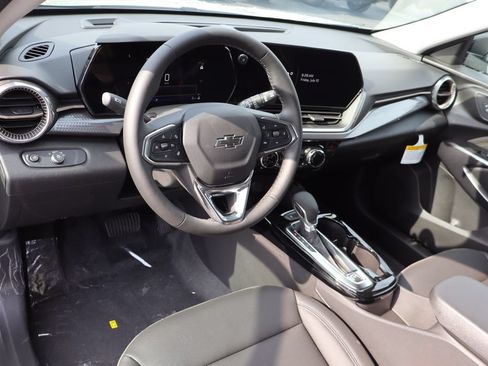 New 2026 Chevrolet Trax ACTIV w/ Driver Confidence Package FWD image 5