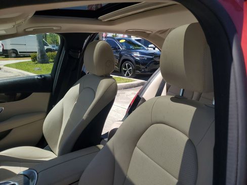 Used 2018 Mercedes-Benz C 300 Sedan w/ Premium Package image 16