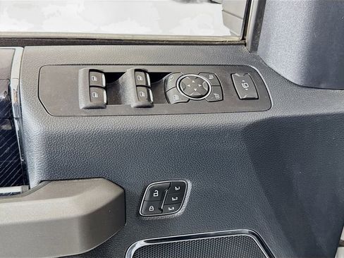 Used 2022 Ford F350 Platinum image 22