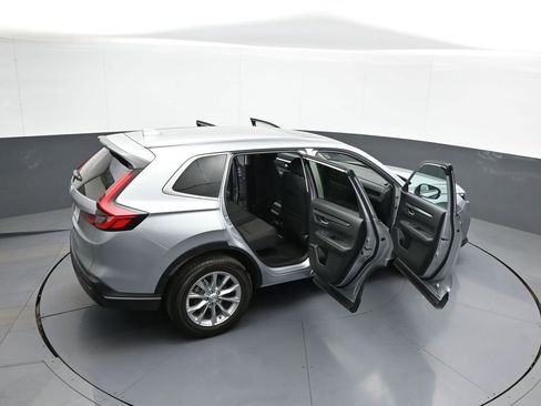 Certified 2025 Honda CR-V EX image 45