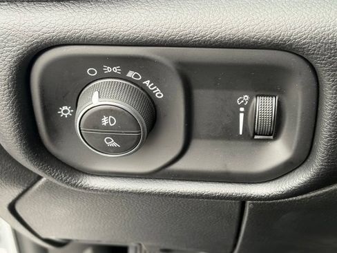 New 2026 RAM 2500 Big Horn AWD/4WD image 24