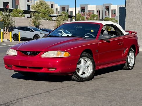 Used 1995 Ford Mustang GT image 2