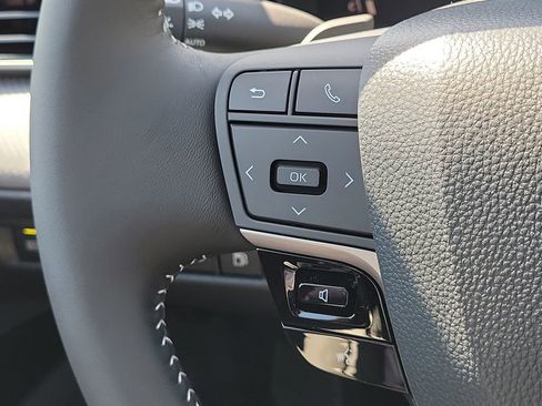 New 2026 Toyota Camry SE w/ Convenience Package image 9