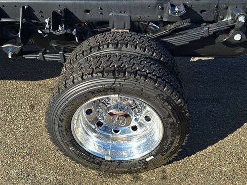 New 2026 RAM 5500 Tradesman AWD/4WD image 30