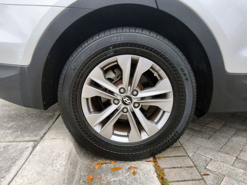 Used 2013 Hyundai Santa Fe Sport FWD image 43