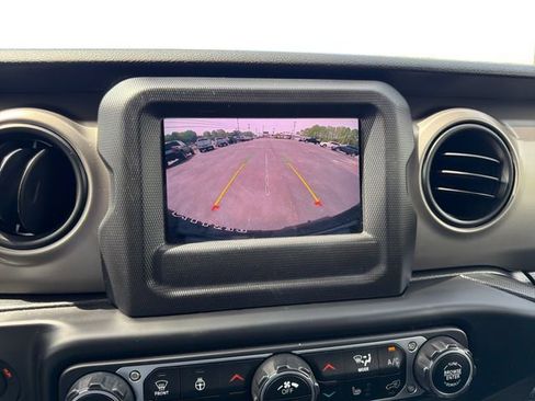 Used 2020 Jeep Wrangler Unlimited Sport AWD/4WD image 35