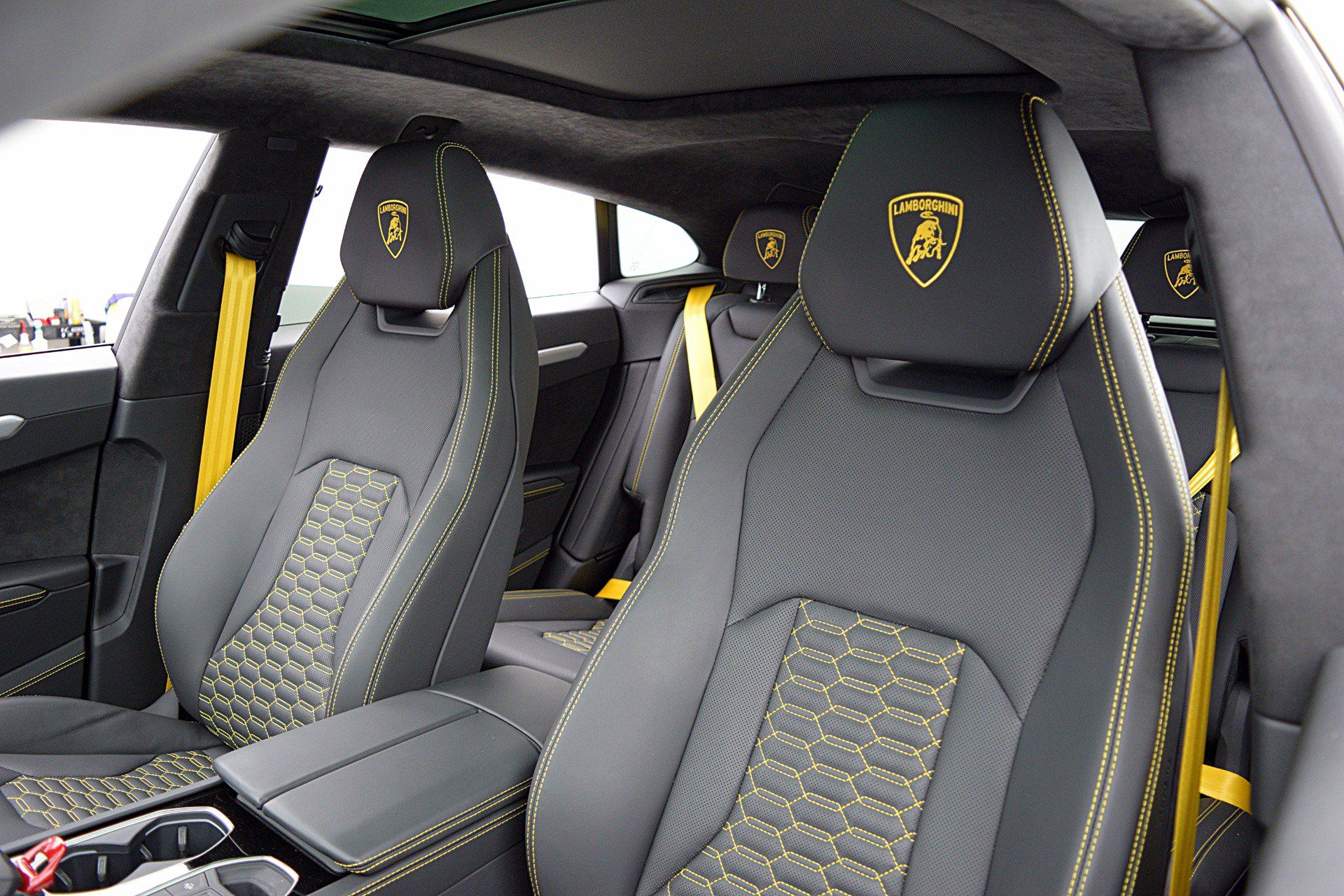 Used 2023 Lamborghini Urus S AWD/4WD image 25