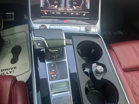 Used 2022 Audi S6 Premium Plus image 19