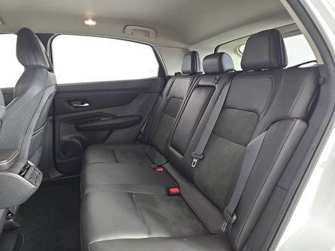 Used 2024 Nissan Ariya FWD image 13