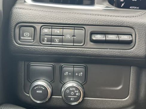Used 2023 GMC Yukon Denali image 29