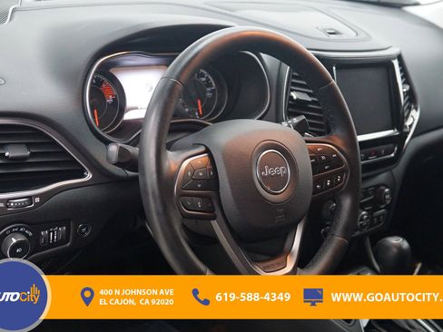 Used 2021 Jeep Cherokee Limited w/ Elite Package FWD image 20