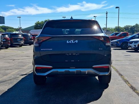 Used 2023 Kia Sportage EX AWD/4WD image 5