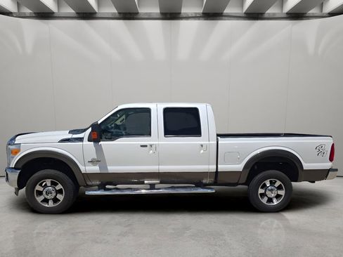 Used 2016 Ford F350 Lariat w/ Lariat Interior Package AWD/4WD image 2