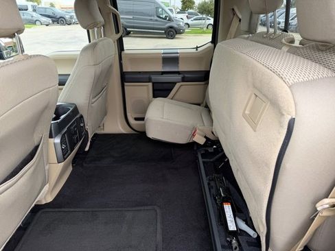 Used 2016 Ford F150 XLT w/ Equipment Group 302A Luxury image 21