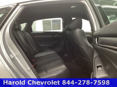 Used 2022 Honda Accord Sport image 9