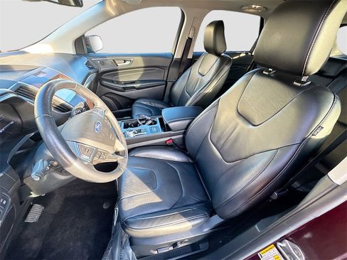 Used 2020 Ford Edge Titanium w/ Class II Trailer Tow Package image 18