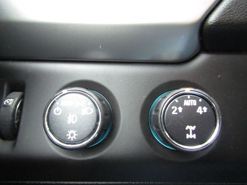 Used 2016 Chevrolet Tahoe LT image 37