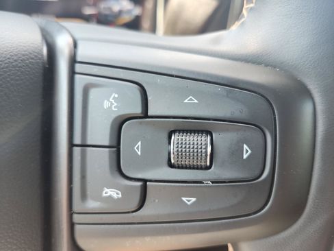 Used 2025 GMC Sierra 2500 AT4 w/ AT4 Premium Plus Package AWD/4WD image 30
