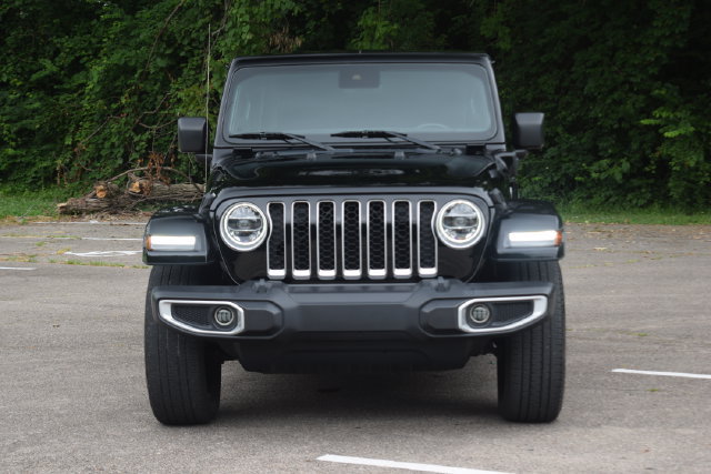 Used 2021 Jeep Wrangler Unlimited Sahara w/ Cold Weather Group AWD/4WD image 19