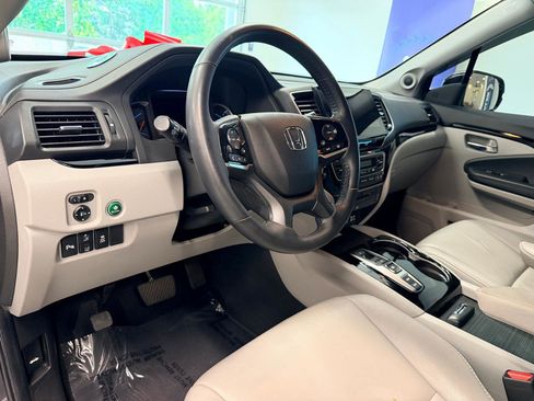 Used 2021 Honda Pilot Touring image 19