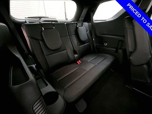 Used 2023 Ford Explorer ST-Line w/ Class IV Trailer Tow Package image 37