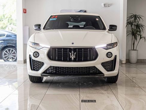 Used 2024 Maserati Levante Modena Ultima image 2