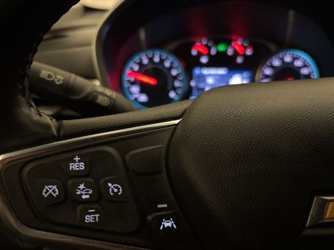 Used 2020 Chevrolet Equinox LT image 13