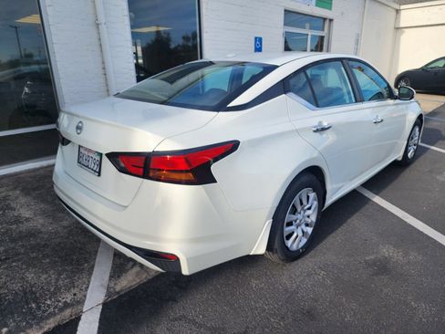 Used 2019 Nissan Altima 2.5 S FWD image 4
