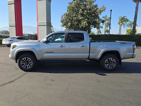 Used 2022 Toyota Tacoma TRD Sport w/ TRD Premium Sport Package RWD image 6