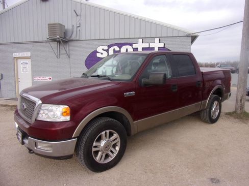 Used 2005 Ford F150 Lariat image 1