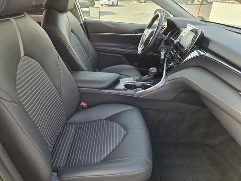Used 2024 Toyota Camry SE FWD image 31