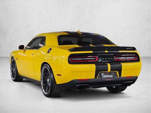 Used 2018 Dodge Challenger SRT Hellcat image 8