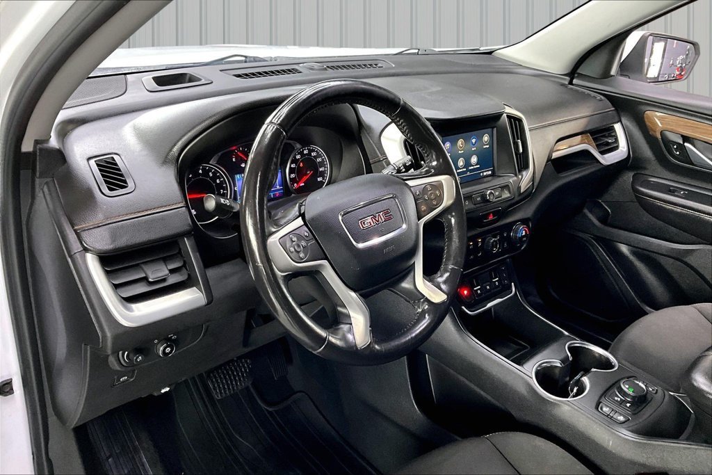 Used 2020 GMC Terrain SLE w/ Driver Convenience Package FWD image 16