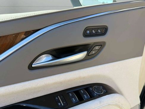 Used 2024 Cadillac Escalade ESV Sport Platinum w/ Heavy-Duty Trailer Package RWD image 37