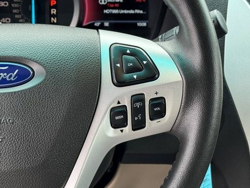 Used 2015 Ford Explorer XLT w/ Equipment Group 202B image 26